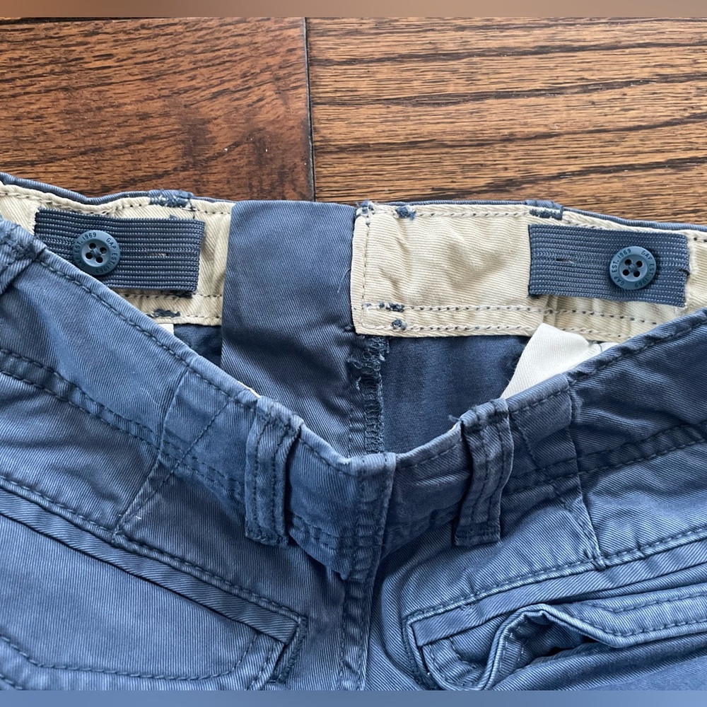 Boys GAP Blue Cargo Shorts with Cotton Blend - Picture 5 of 5